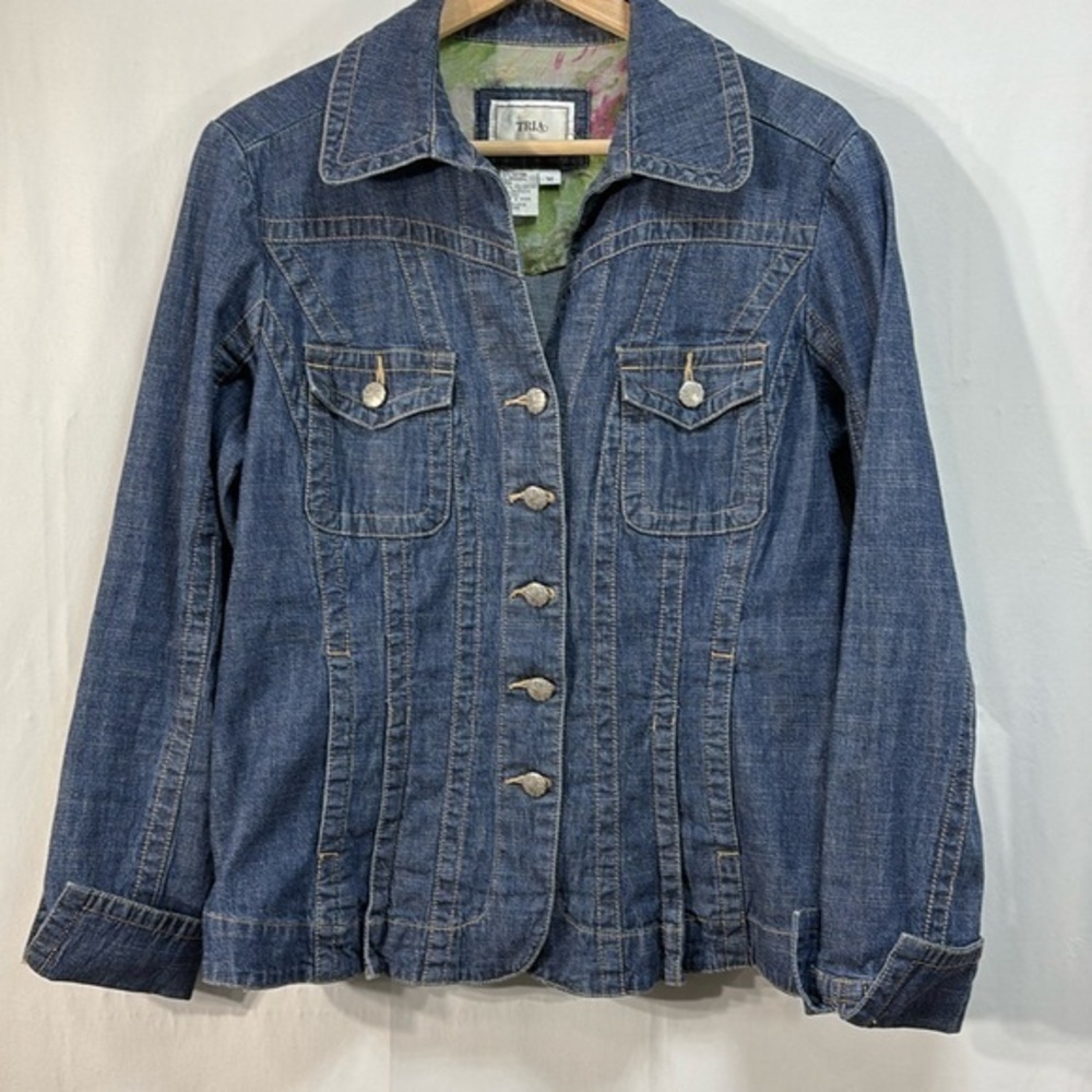🍋 Tria light weight denim jacket:
